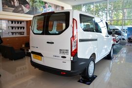 2017款福特新全顺2.0T汽油多功能商用车短轴低顶