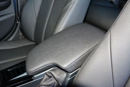 2017款宝马320Li