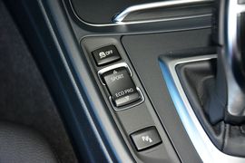 2017款宝马320Li