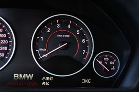 2017款宝马320Li