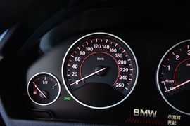 2017款宝马320Li
