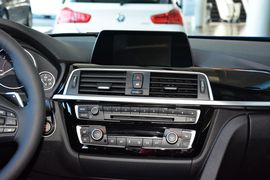 2017款宝马320Li