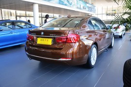 2017款宝马320Li豪华设计套装