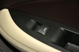 2016款别克君越混合动力