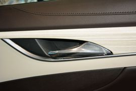 2016款别克君越混合动力