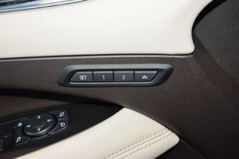 2016款别克君越混合动力