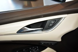 2016款别克君越混合动力