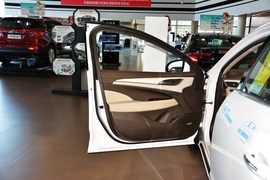 2016款别克君越混合动力