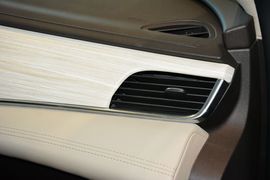 2016款别克君越混合动力