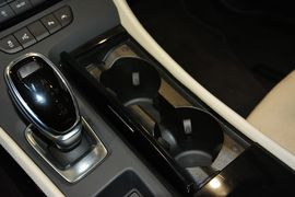 2016款别克君越混合动力