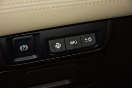 2016款别克君越混合动力