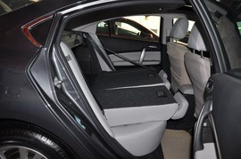 2009款马自达睿翼2.0L豪华型