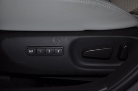 2009款马自达睿翼2.0L豪华型