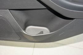 2017款福特福克斯两厢1.6L手动舒适型智行版