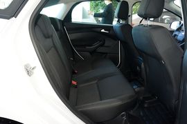 2017款福特福克斯两厢1.6L手动舒适型智行版