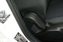 2017款福特福克斯两厢1.6L手动舒适型智行版
