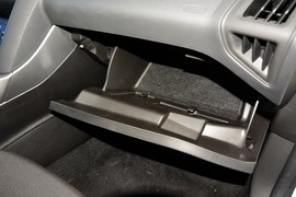 2017款福特福克斯两厢1.6L手动舒适型智行版