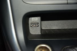 2017款福特福克斯两厢1.6L手动舒适型智行版