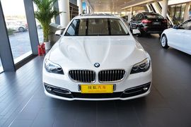 2017款宝马528Li