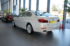2017款宝马528Li