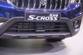 铃木SX4