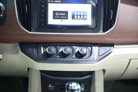 2017款东风风行全新菱智M5