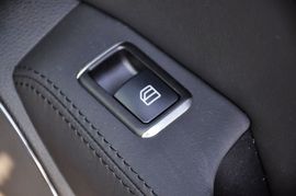 2010款奔驰C63