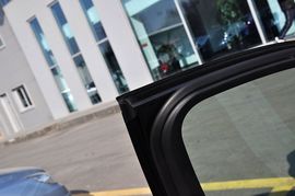 2010款奔驰C63