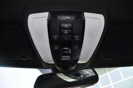 2010款奔驰C63