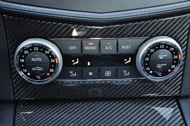 2010款奔驰C63
