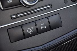 2010款奔驰C63