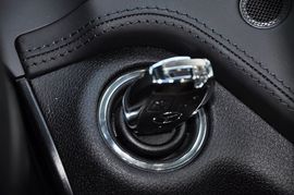 2010款奔驰C63