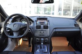 2010款奔驰C63