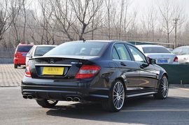 2010款奔驰C63