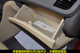 2011款北京现代瑞纳两厢1.4L自动豪华型图解