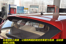 2011款北京现代瑞纳两厢1.4L自动豪华型图解