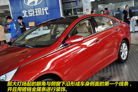 2011款北京现代索纳塔八2.4L