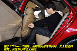 2011款北京现代索纳塔八2.4L