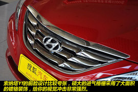 2011款北京现代索纳塔八2.4L