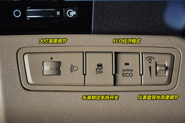 2011款北京现代索纳塔八2.4L