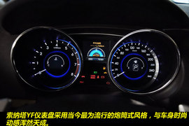 2011款北京现代索纳塔八2.4L