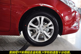 2011款北京现代索纳塔八2.4L