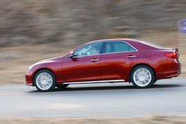 丰田锐志深度测试