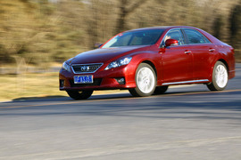 丰田锐志深度测试