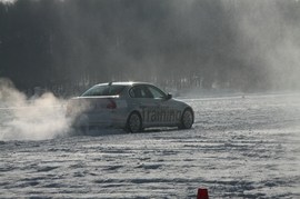 2011BMW精英驾驶培训实拍图片