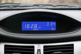 2011款风神H30试驾实拍