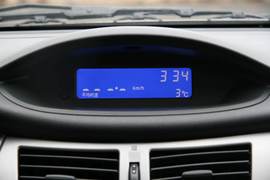 2011款风神H30试驾实拍