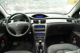 2011款风神H30试驾实拍