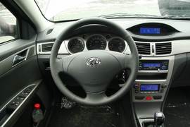 2011款风神H30试驾实拍