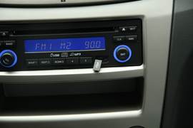 2011款风神H30试驾实拍